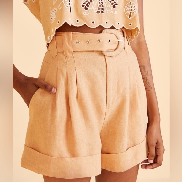 Farm Rio Beige tailored shorts size small - Picture 2 of 5